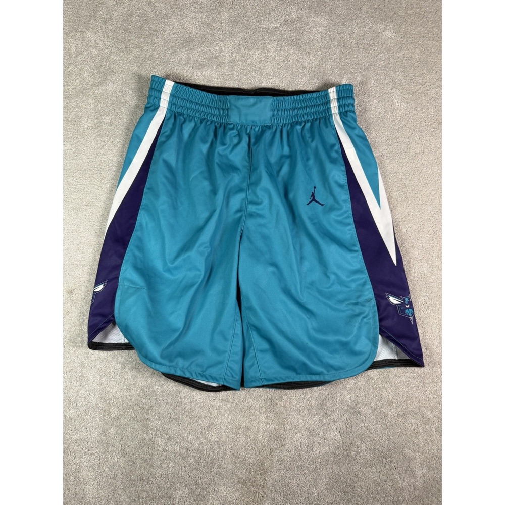 Jordan Charlotte Hornets Shorts Mens Medium Teal Purple NBA Basketball Jumpman